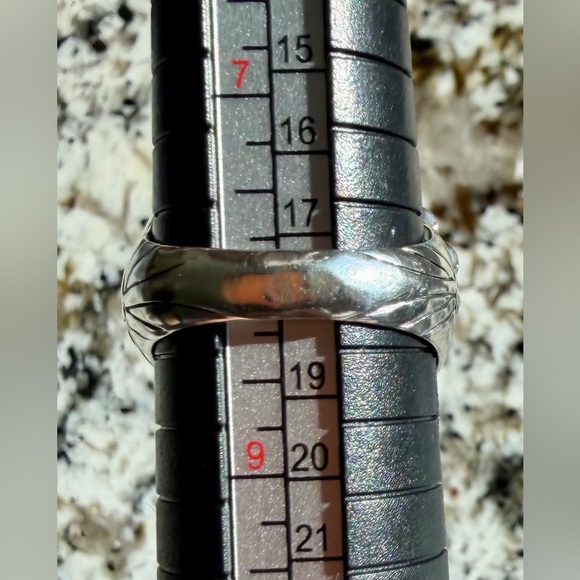 SILPADA “Beauty in the Rough” .925 Sterling Silver Druzy w/CZ Accents_Size 8 - Picture 6 of 8